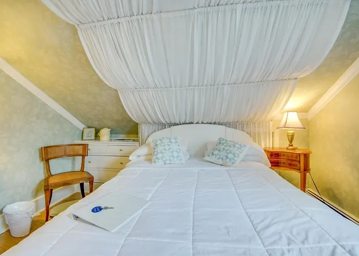 Walk On The Ocean Bed & Breakfast