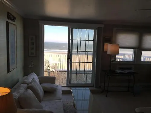 Bed & Breakfast Walk On The Ocean 4*